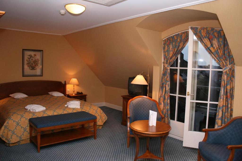 Hotel Altes Gymnasium Husum  Chambre photo