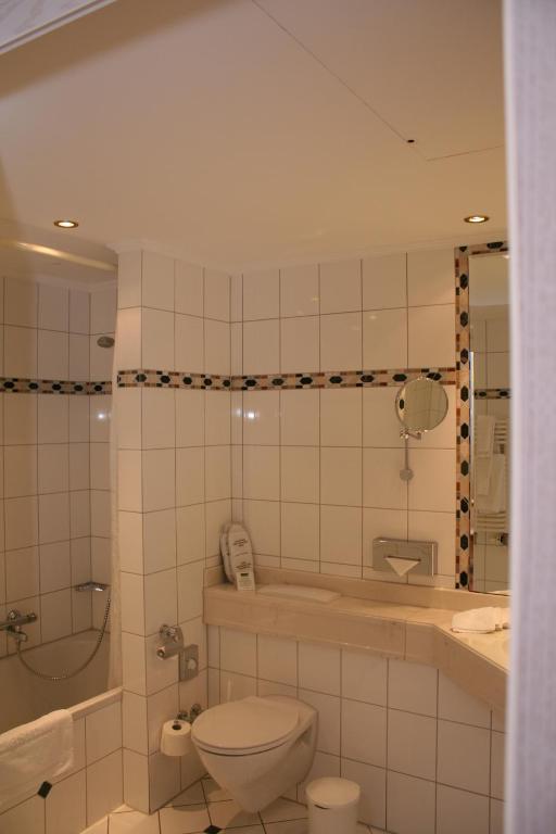 Hotel Altes Gymnasium Husum  Chambre photo