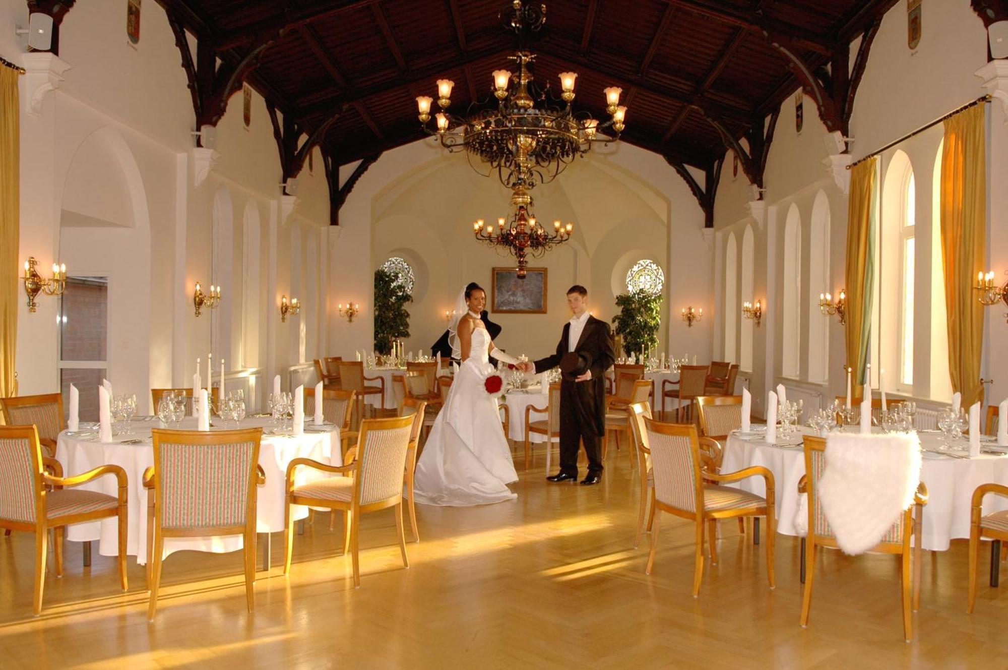 Hotel Altes Gymnasium Husum  Extérieur photo