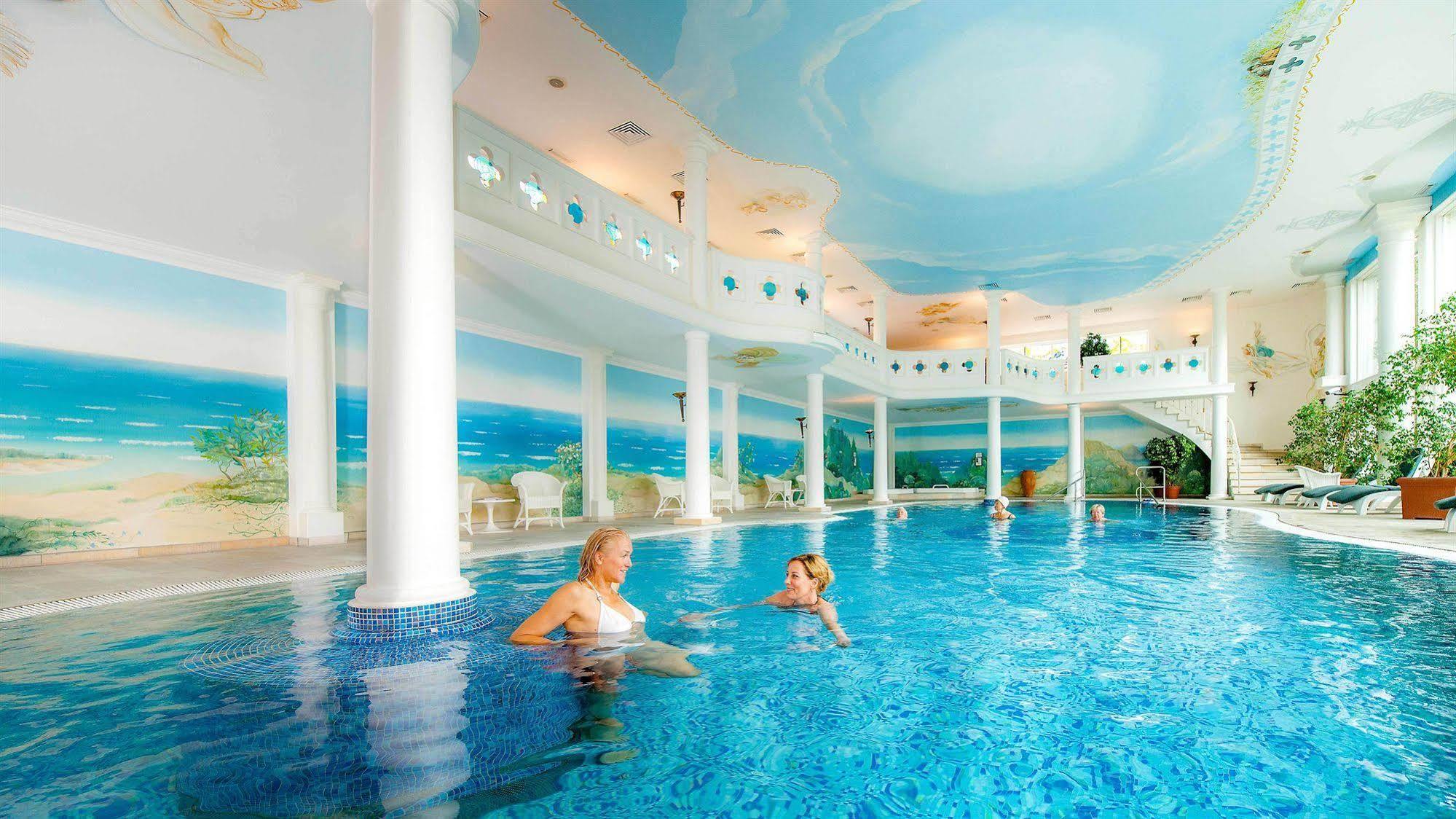 Hotel Altes Gymnasium Husum  Extérieur photo
