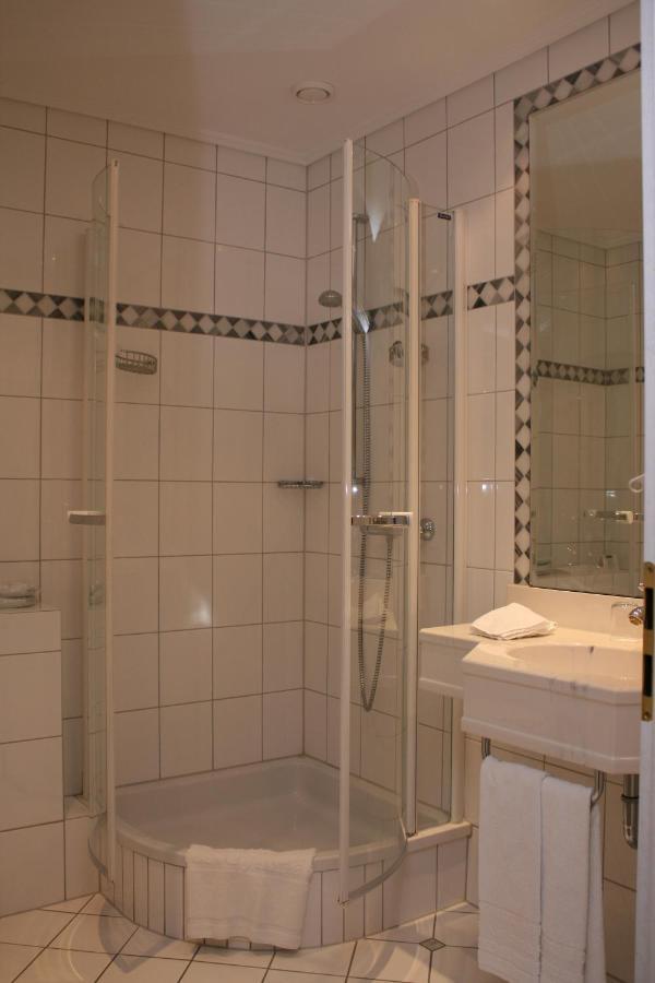 Hotel Altes Gymnasium Husum  Chambre photo